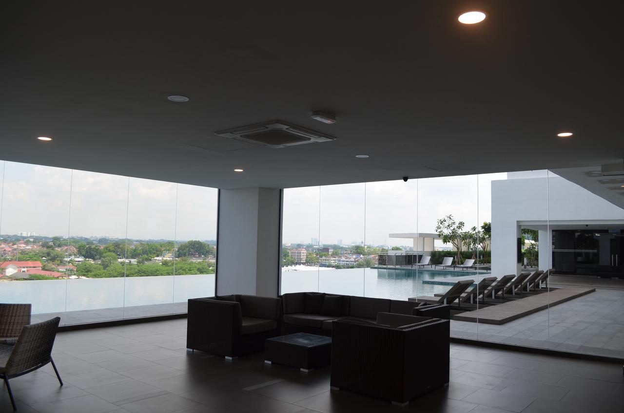 1 Tebrau Suites By Subhome Johor Bahru Exterior foto