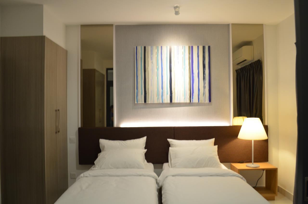 1 Tebrau Suites By Subhome Johor Bahru Exterior foto