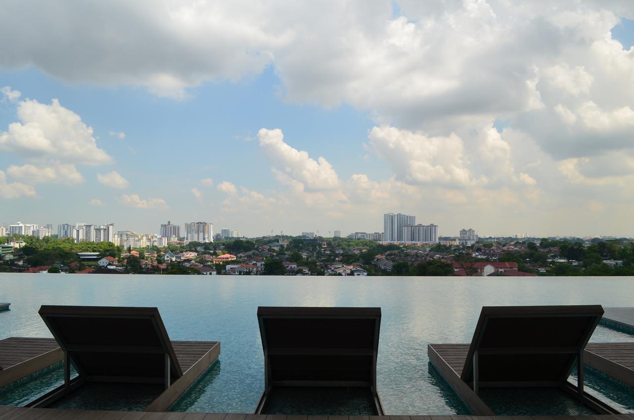 1 Tebrau Suites By Subhome Johor Bahru Exterior foto