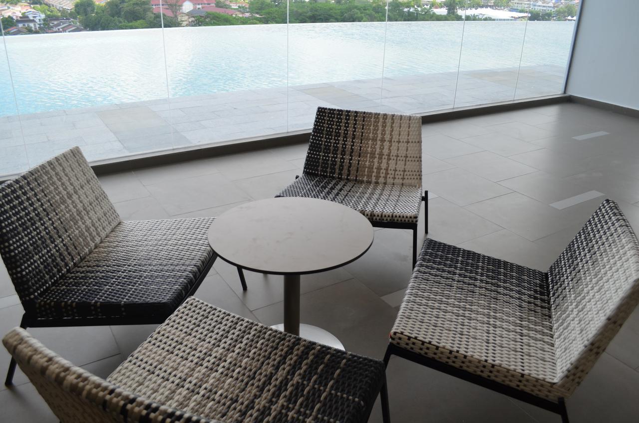 1 Tebrau Suites By Subhome Johor Bahru Exterior foto